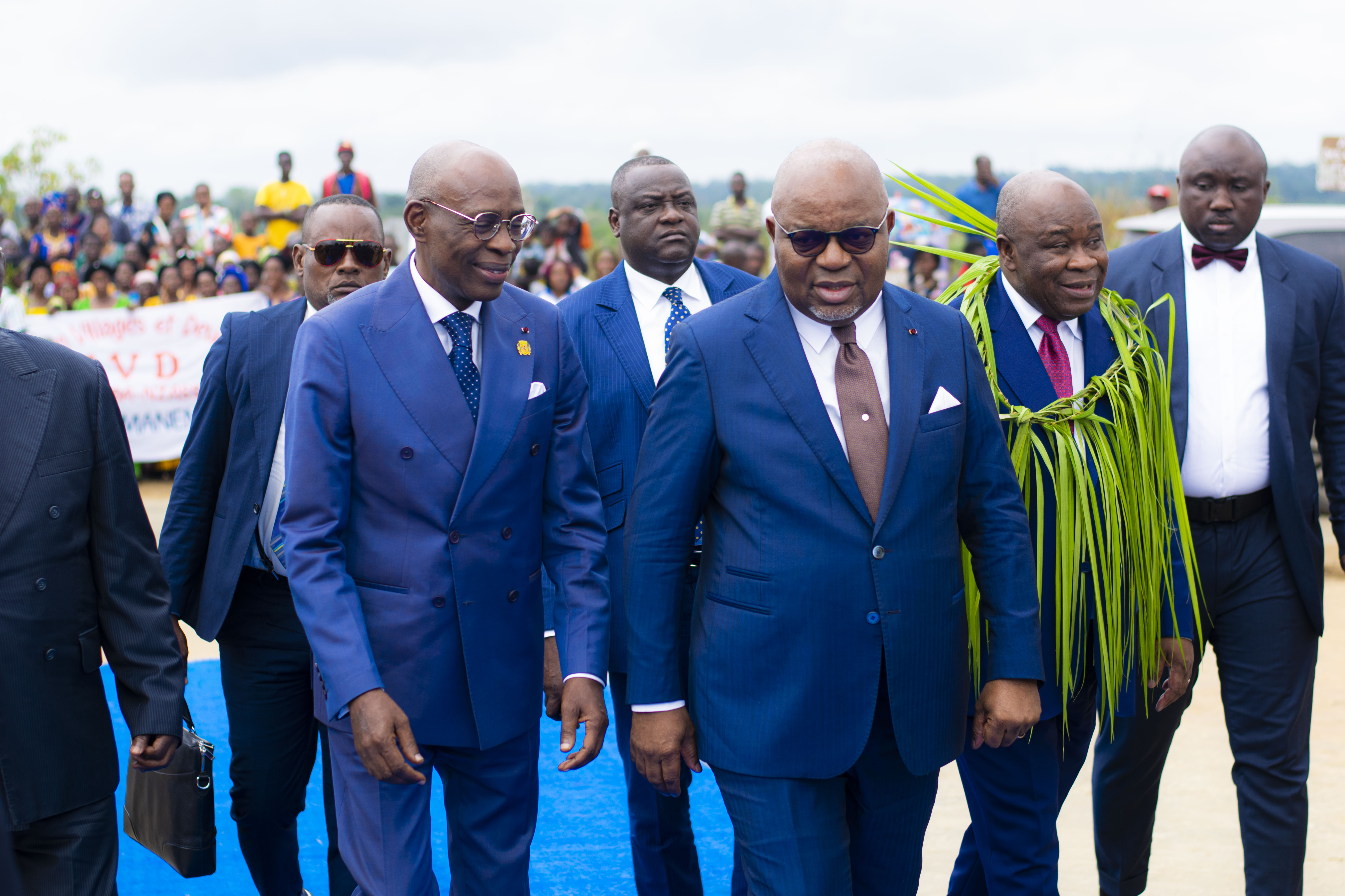 Cérémonie de remise officielle du complexe scolaire « JEAN BAPTISTE TATI LOUTARD » de Tchiminzi