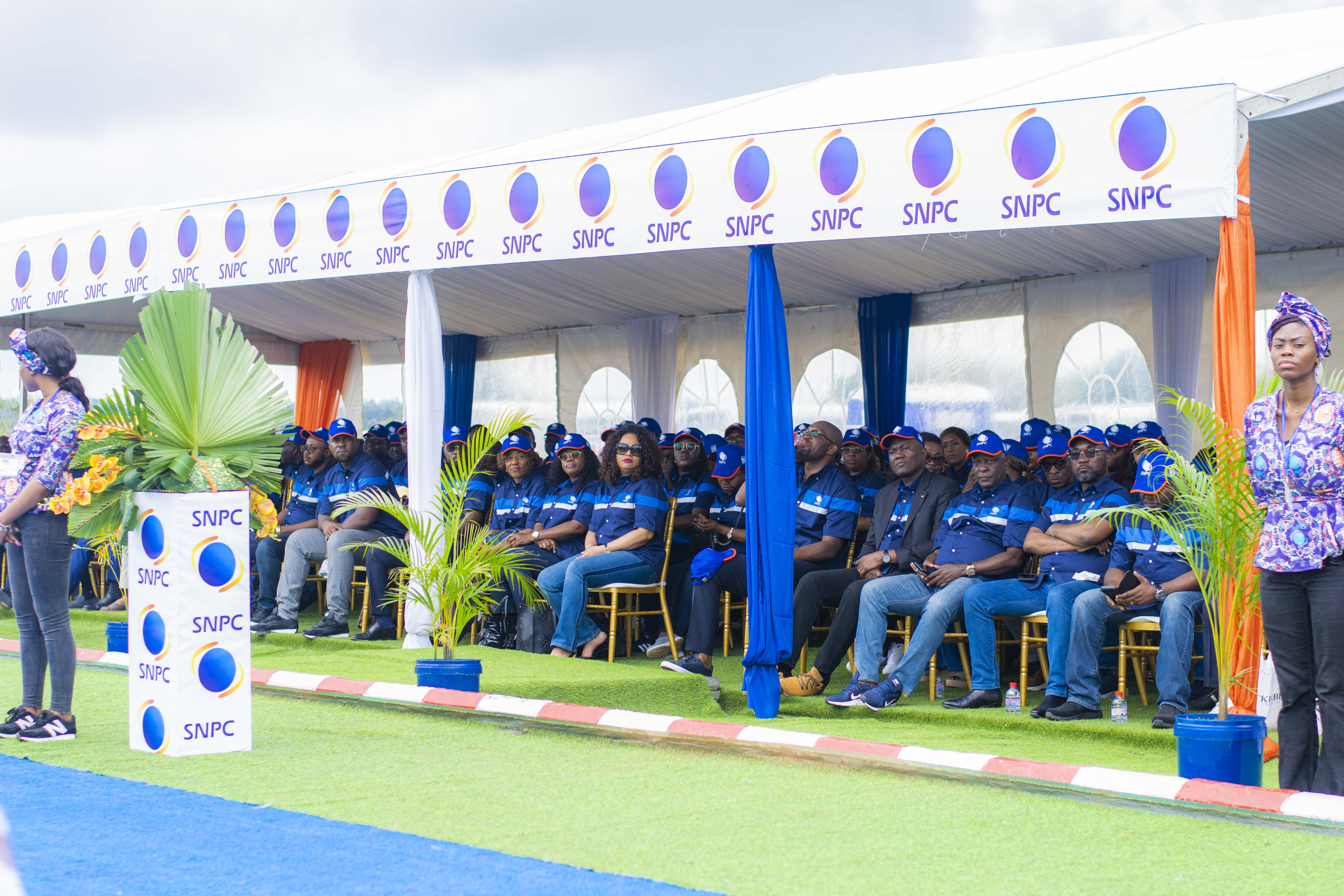 Cérémonie de remise officielle du complexe scolaire « JEAN BAPTISTE TATI LOUTARD » de Tchiminzi